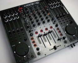 Allen & Heath Xone:4D Mixer