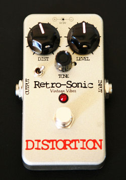 Retro-Sonic Distortion Effect Pedal