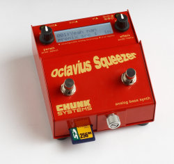 Chunk Systems Octavius Squeezer Bass Synth Pedal