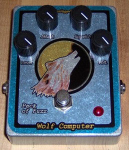 medium-wolfcomputer-fh